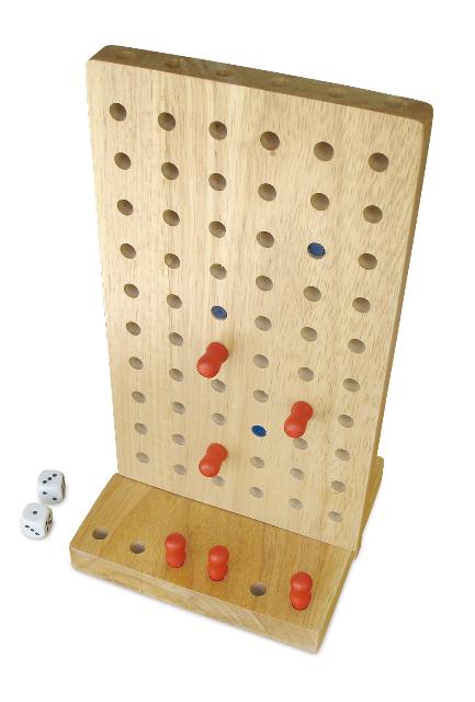 Tabla de madera en posición vertical con fichas rojas